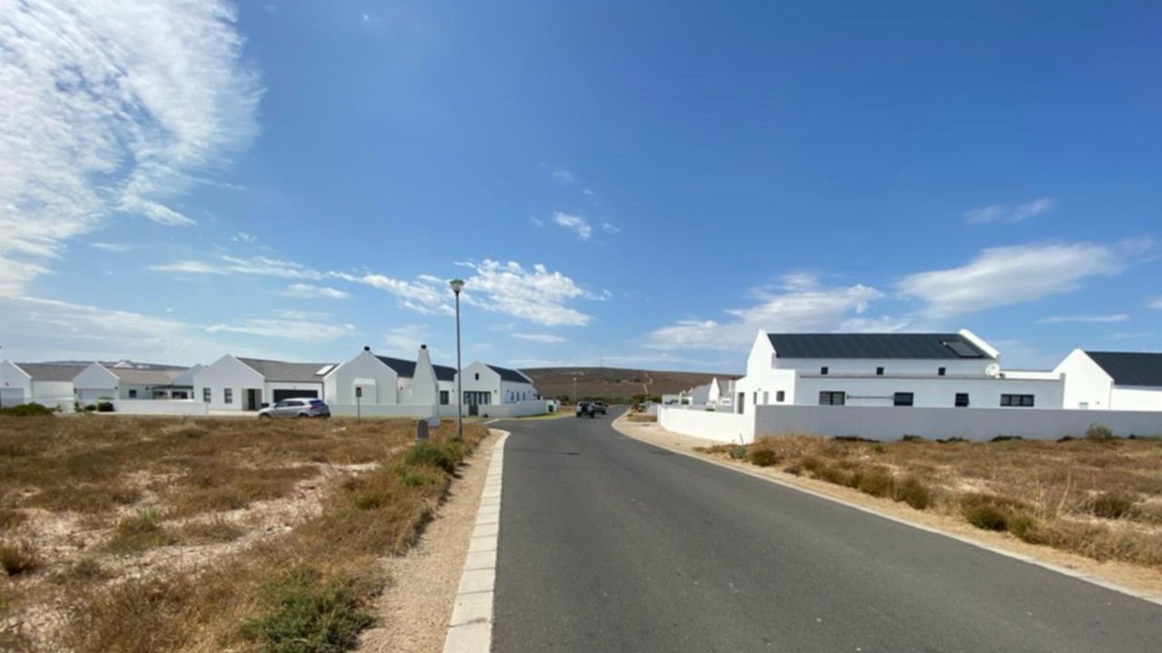 Daylight Estate Britannia Beach Estate Lifestyle Estate Blending Coastal Living